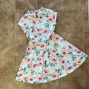BRAND NEW! Girls DRESS!
